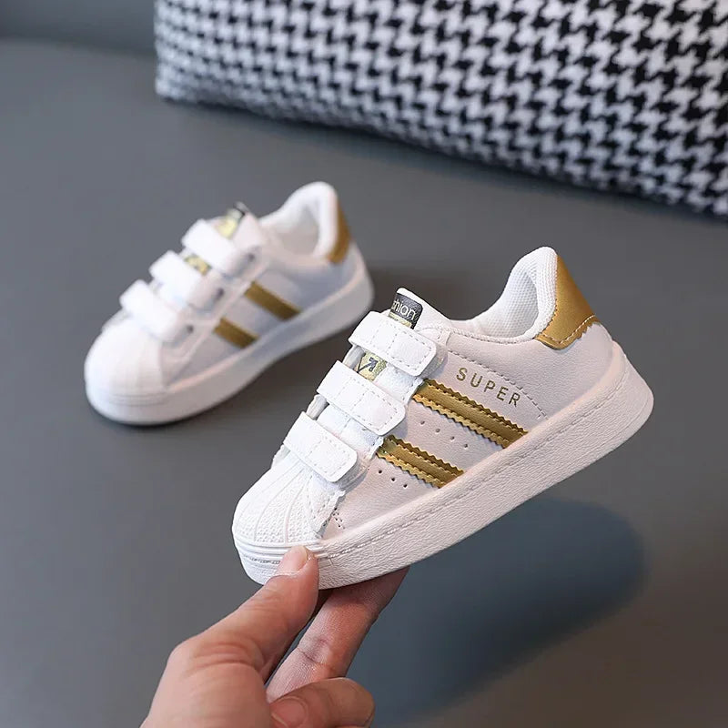 Baskets pour enfants enfants Design de mode blanc chaussures décontractées antidérapantes garçons filles crochet respirant baskets enfant en bas âge chaussures de plein air